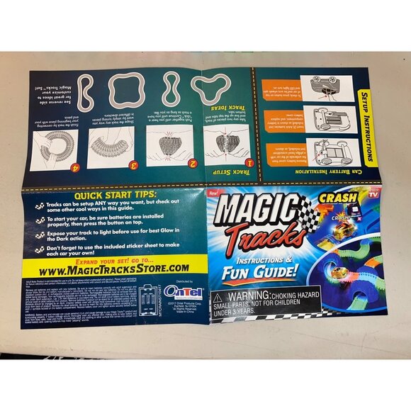 Magic Tracks Glow In The Dark Racing Set With 2 Cars & Accessories - Picture 6 of 15